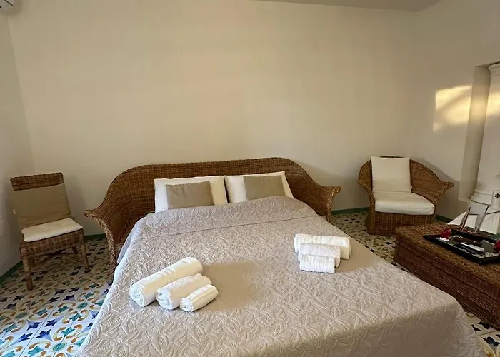 Vie En Rose * Sorrento