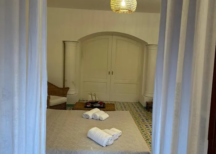 Vie En Rose Villa Sorrento